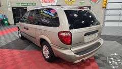 2005 Dodge Grand Caravan SE