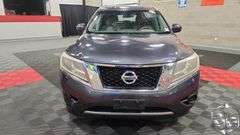 2014 Nissan Pathfinder  SV