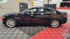 2019 Jaguar XF 30T