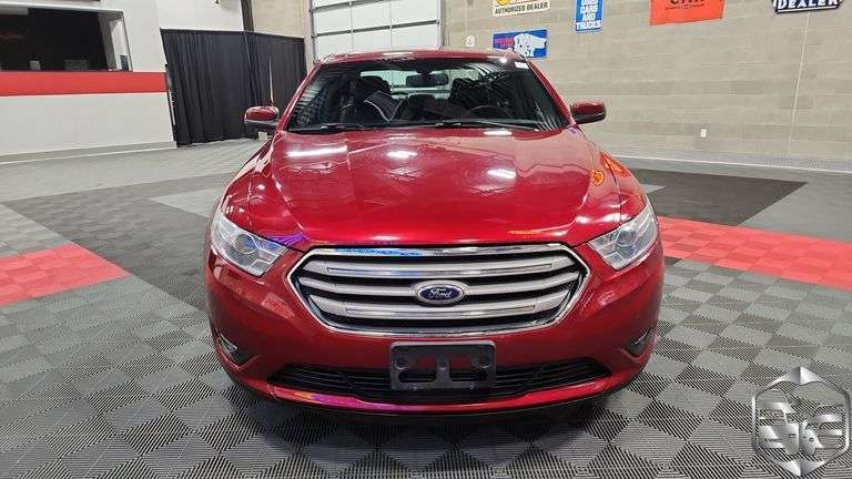 2014 Ford Taurus  SEL