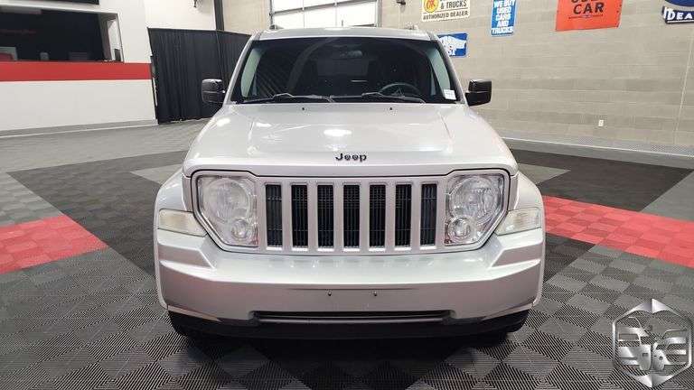 2010 Jeep Liberty  Sport