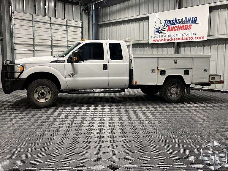 2012 Ford F350 Super Duty XL