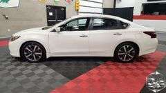 2017 Nissan Altima SR