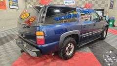 2001 Chevrolet Suburban  LT