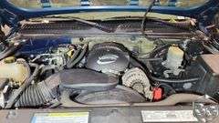 2001 Chevrolet Suburban  LT