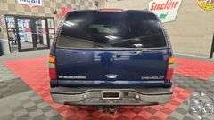 2001 Chevrolet Suburban  LT