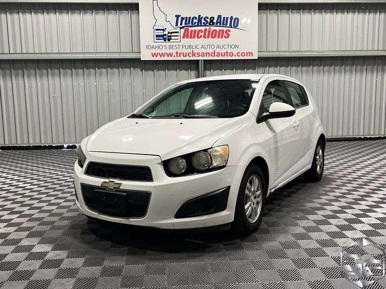 2015 Chevrolet Sonic LT AUTO