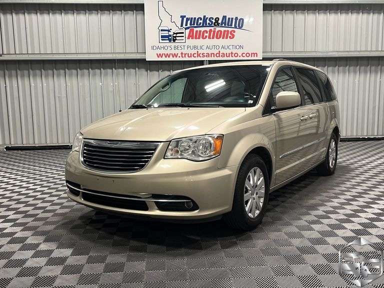 2015 Chrysler Town & Country Touring