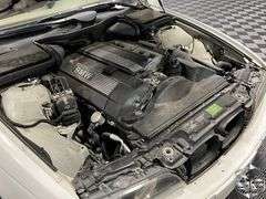 2001 BMW 5 Series 525i