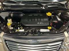 2015 Chrysler Town & Country Touring