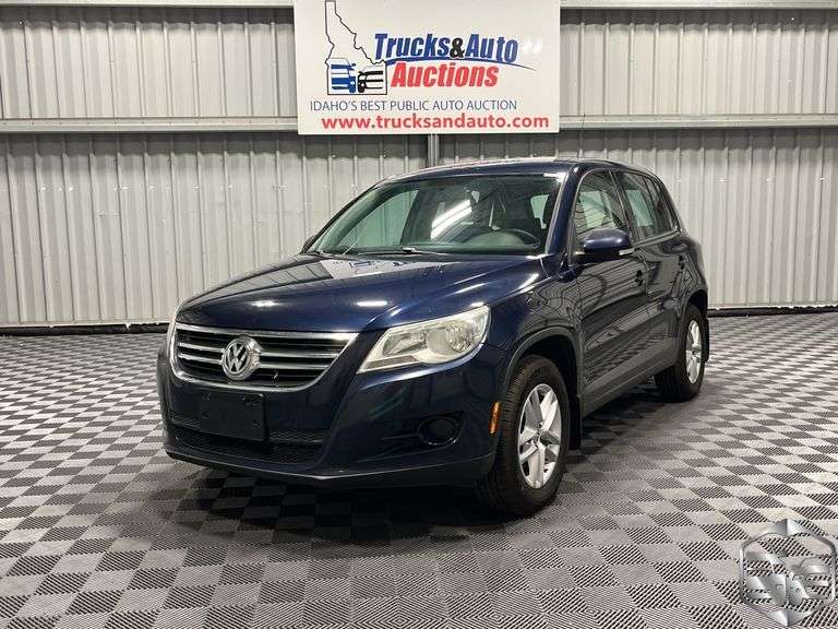2011 Volkswagen Tiguan S 4MOTION