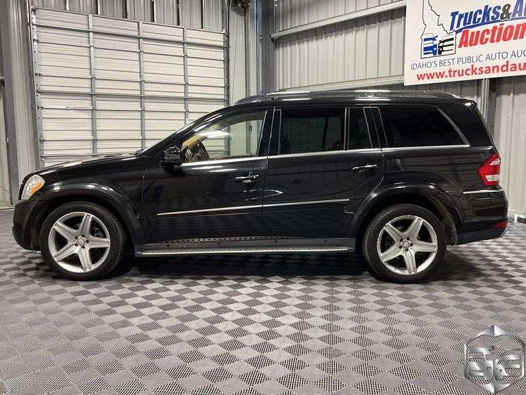 2012 Mercedes-Benz GL Class GL550 4MATIC