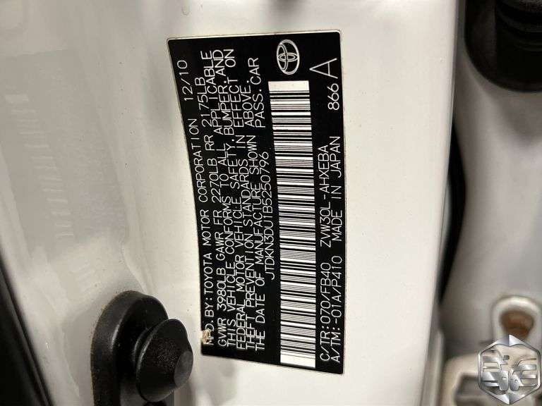 2011 Toyota Prius  Three