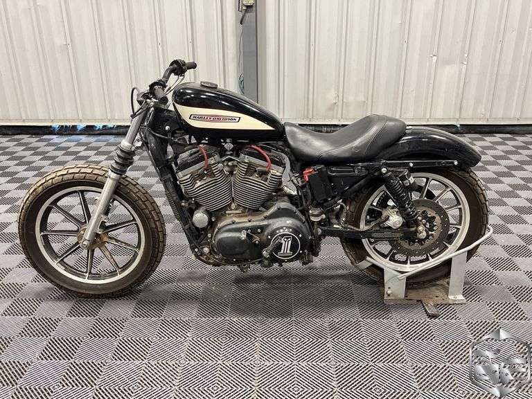 2005 Harley-Davidson XL1200C
