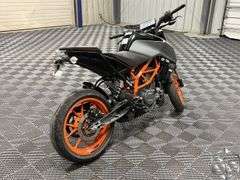 2022 KTM 390 Duke