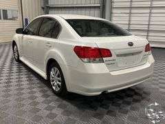 2010 Subaru Legacy  2.5i