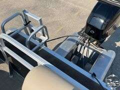 2021  BUJ  Boat Sun Tracker