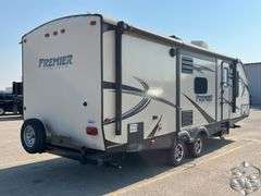 2016 Keystone Premier Camp Trailer
