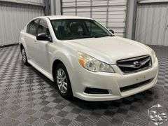 2010 Subaru Legacy  2.5i