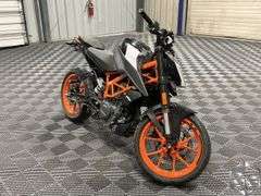 2022 KTM 390 Duke