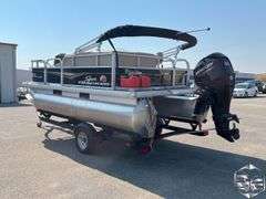 2021  BUJ  Boat Sun Tracker