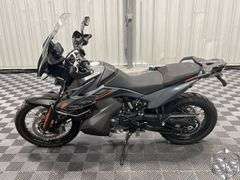 2022 KTM 890 Adventure