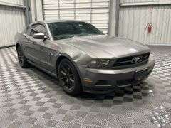 2011 Ford Mustang  V6