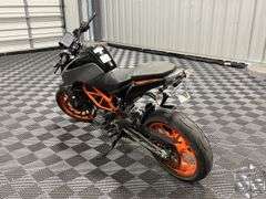 2022 KTM 390 Duke