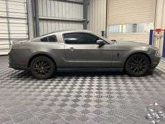 2011 Ford Mustang  V6