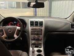 2012 GMC Acadia SLE