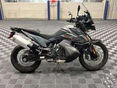 2022 KTM 890 Adventure