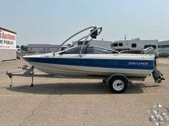 1988 Bayliner Capri Boat