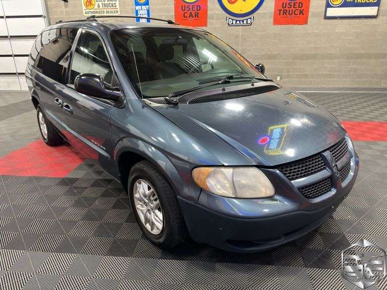 2001  Dodge  Grand Caravan   Sport