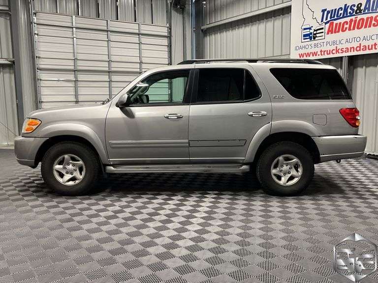 2001 Toyota Sequoia SR5