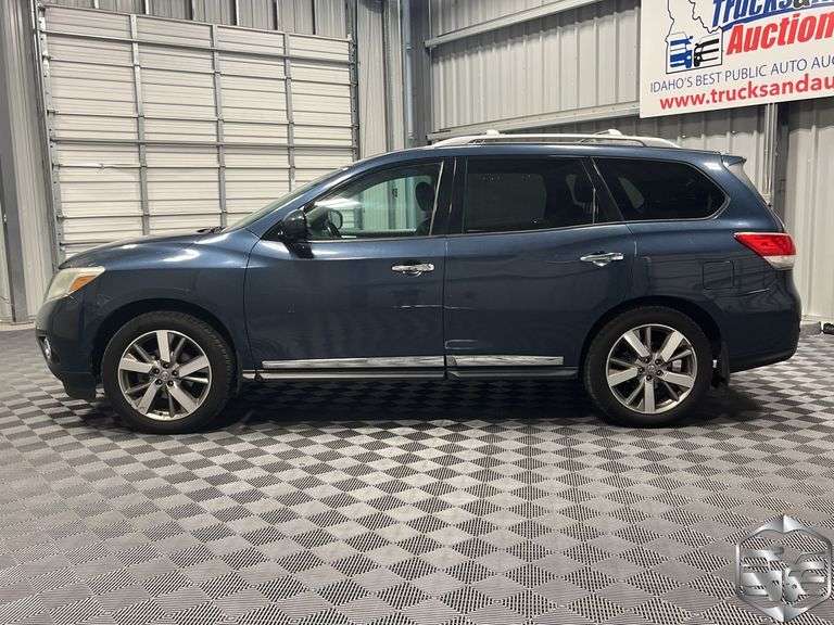 2013 Nissan Pathfinder Platinum