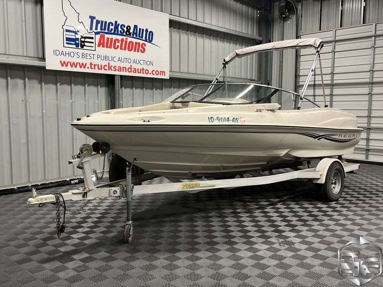 2001 RGM Regal Boat