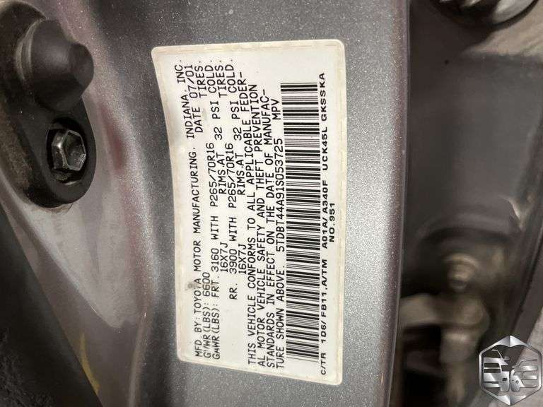2001 Toyota Sequoia SR5