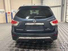 2013 Nissan Pathfinder Platinum