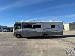 2004 Workhorse Chassis W22 Motorhome