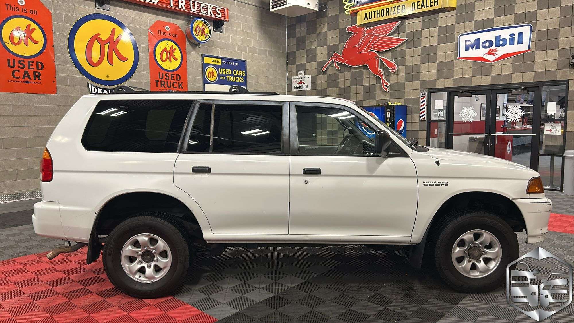1998 Mitsubishi Montero LS - Trucks & Auto Auctions