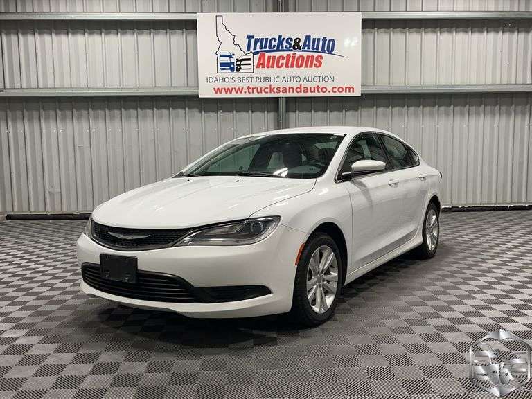 2017  Chrysler  200  Touring