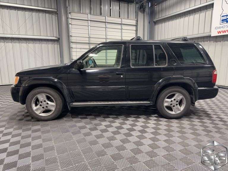 2003 Infiniti QX4 Luxury - Trucks & Auto Auctions