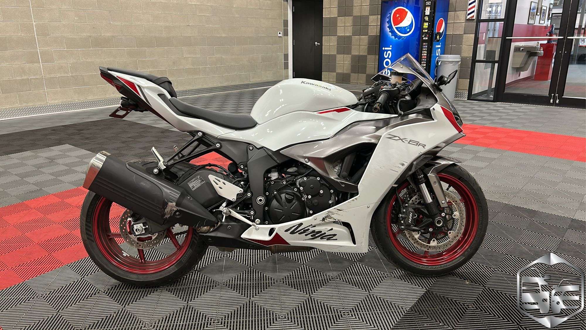 確認用8月17日 2007 '57 Kawasaki Ninja ZX6R P8F Supersport Motorcycle For