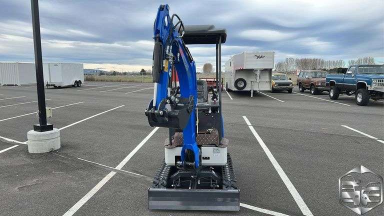 AGT Industrial XZ20K-C Mini Diesel Excavator - Trucks & Auto Auctions