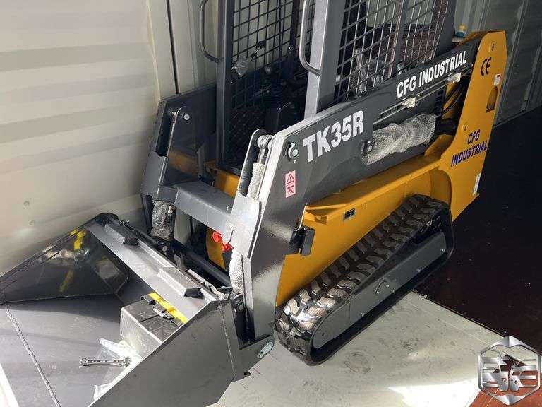 CFG Industrial TK35R Crawler Loader
