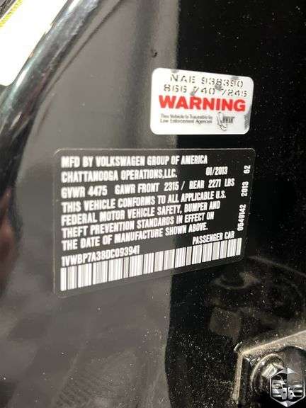 2013  Volkswagen  Passat  SE