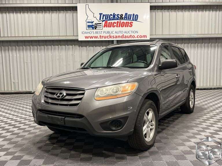2010  Hyundai  Santa Fe  GLS