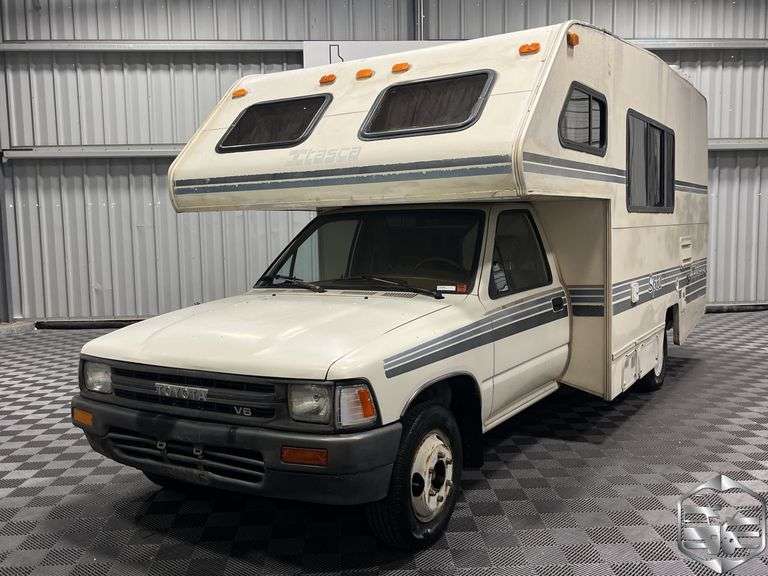 1990  Toyota  Pickup  Motorhome