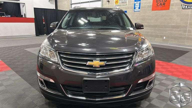 2016  Chevrolet  Traverse   LT