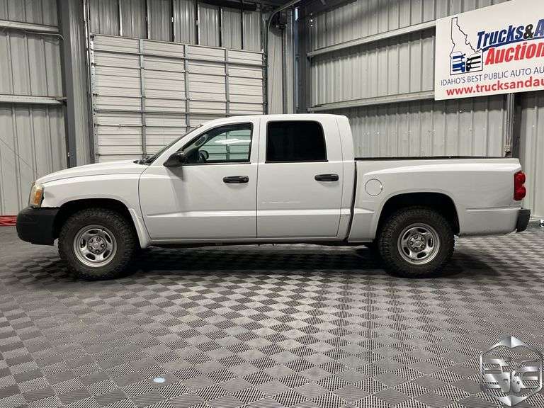 2005  Dodge  Dakota  ST